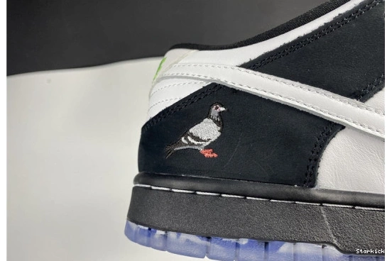 BV1310-013 SB Panda Pigeon Dunk Staple Nike Low 1108